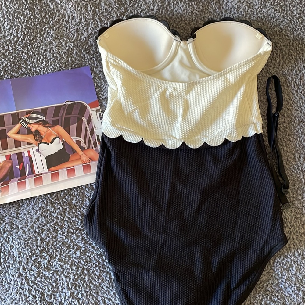 NWOT TOPSHOP Swimsuit 2 - Picture 4 of 10